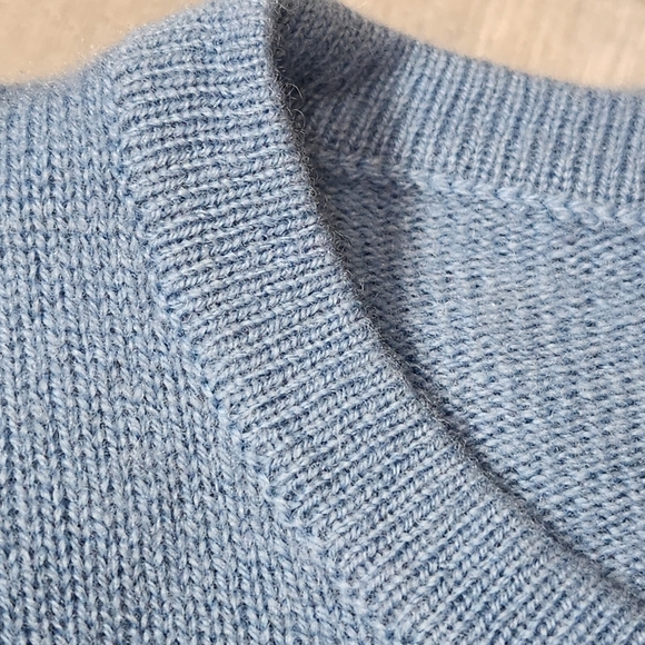 Van Winkle Sweater Women's S Pastel Blue 100% Cashmere Pullover Luxury New $200 - Picture 8 of 10